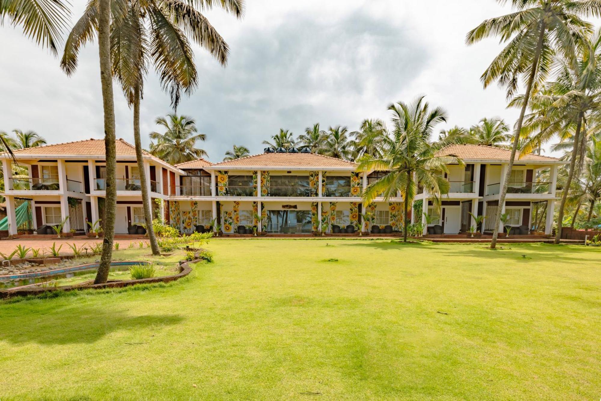 Nilaya Stays Padubidri Ngoại thất bức ảnh